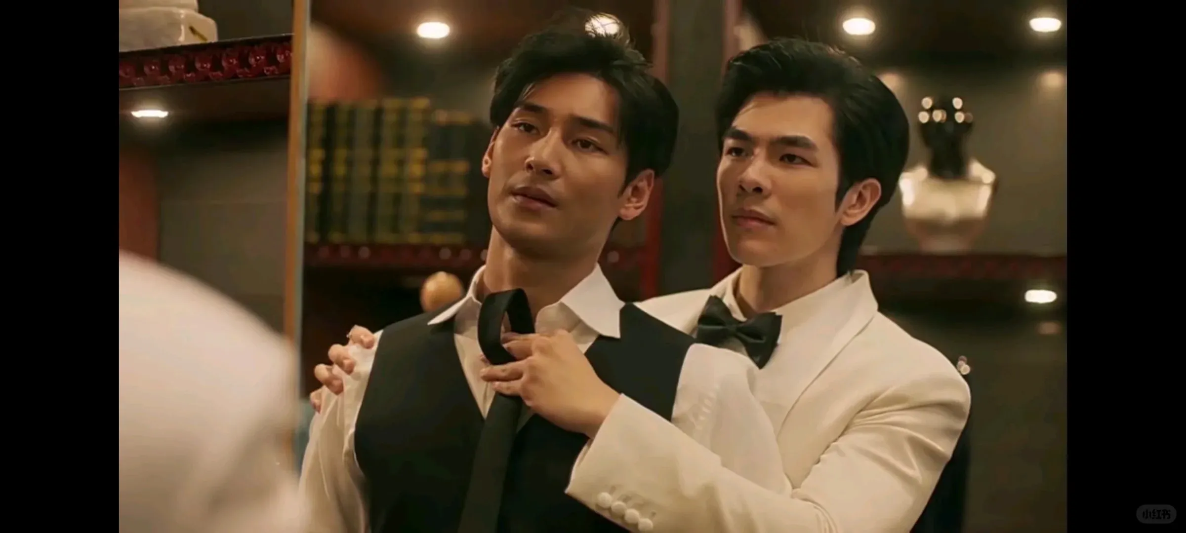 KinnPorsche (2022): Thai BL Series That Redefined the Genre with Guns, Power & Passion 1 KinnPorsche (2022) Thai BL Series That Redefined the Genre with Guns, Power & Passion 7
